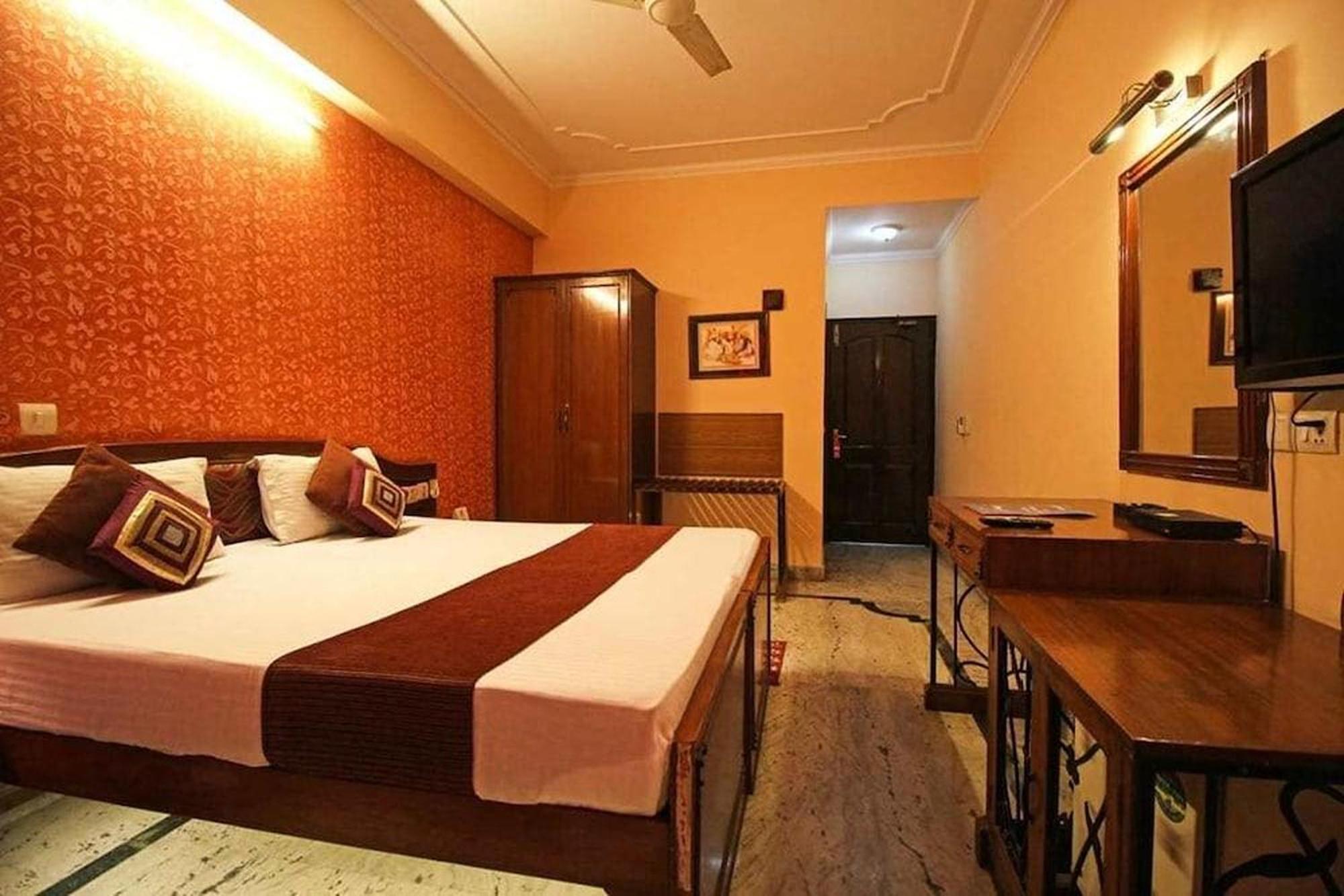 Hotel Indraprastha Delhi  Exteriör bild