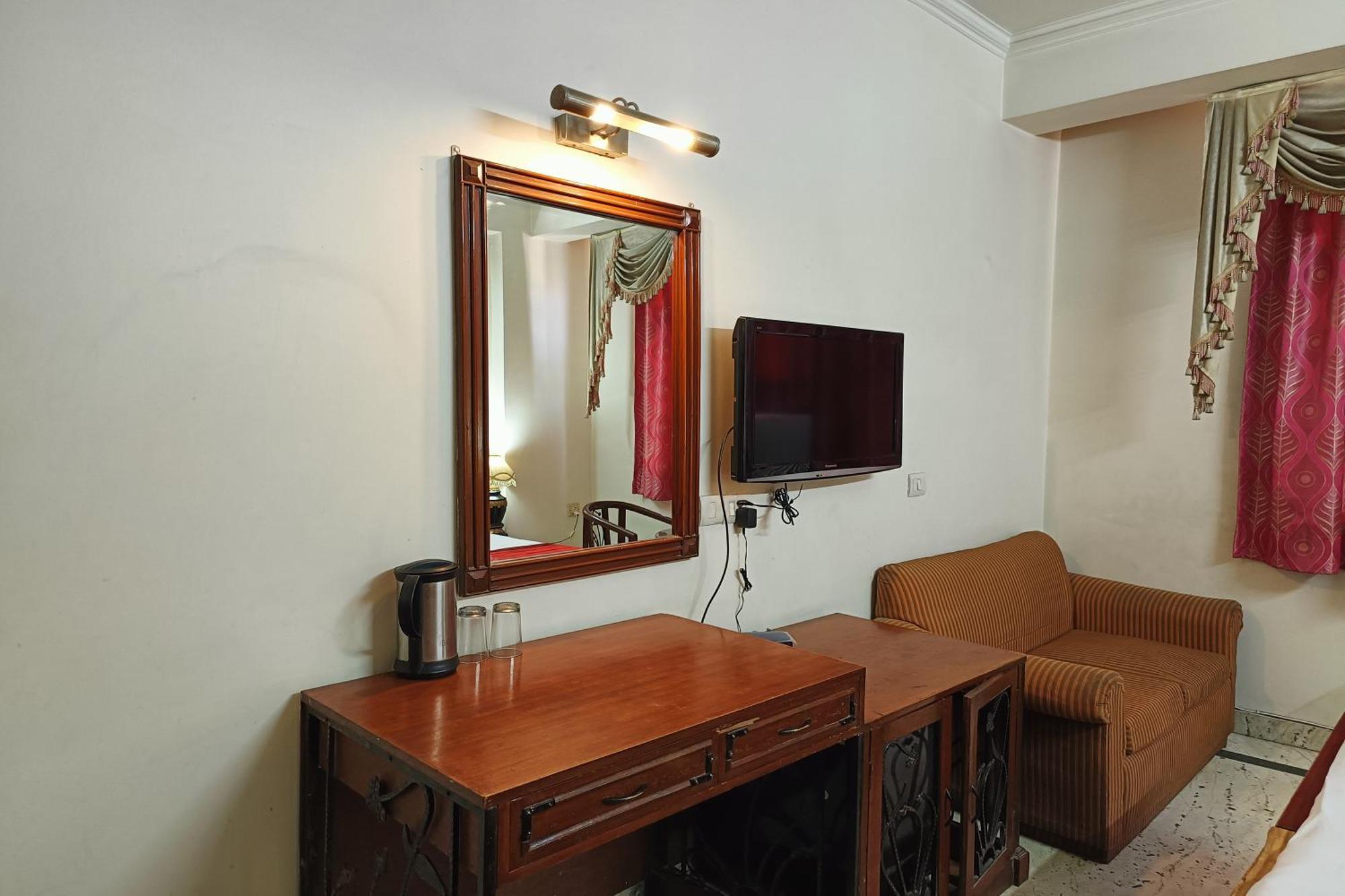Hotel Indraprastha Delhi  Exteriör bild