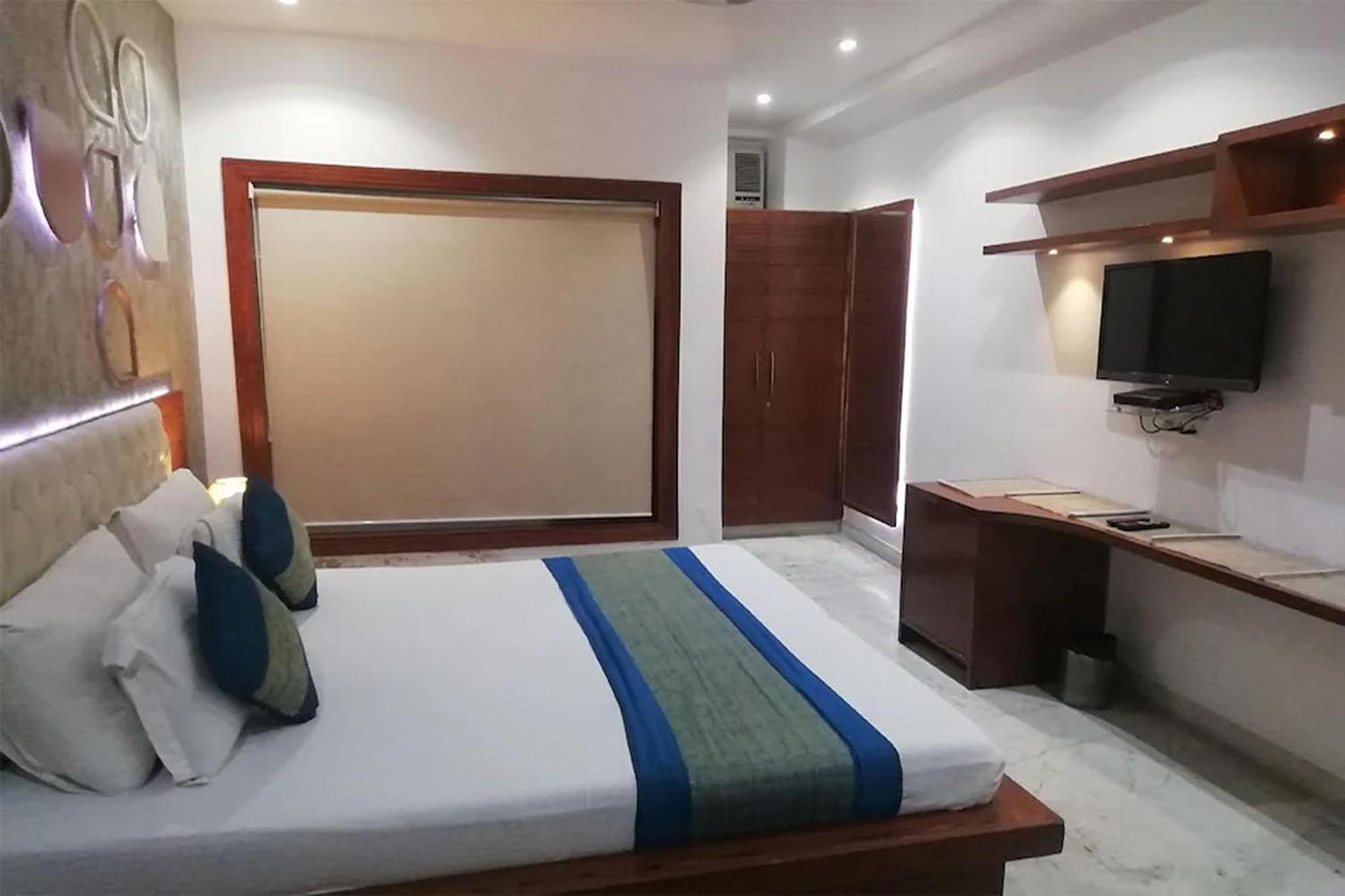 Hotel Indraprastha Delhi  Exteriör bild