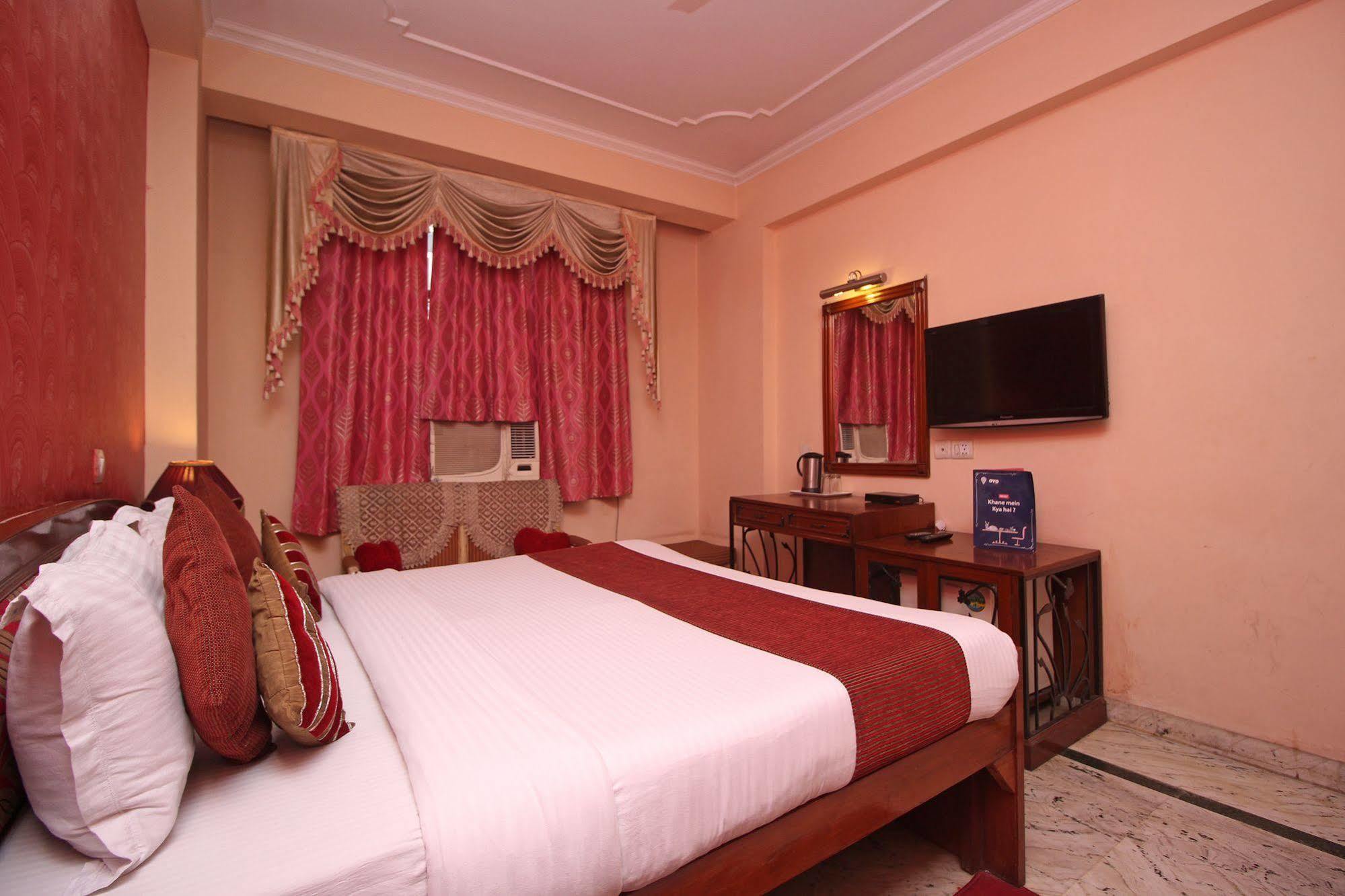 Hotel Indraprastha Delhi  Exteriör bild